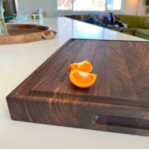 walnut edge grain cutting board