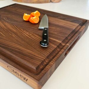 walnut edge grain cutting board